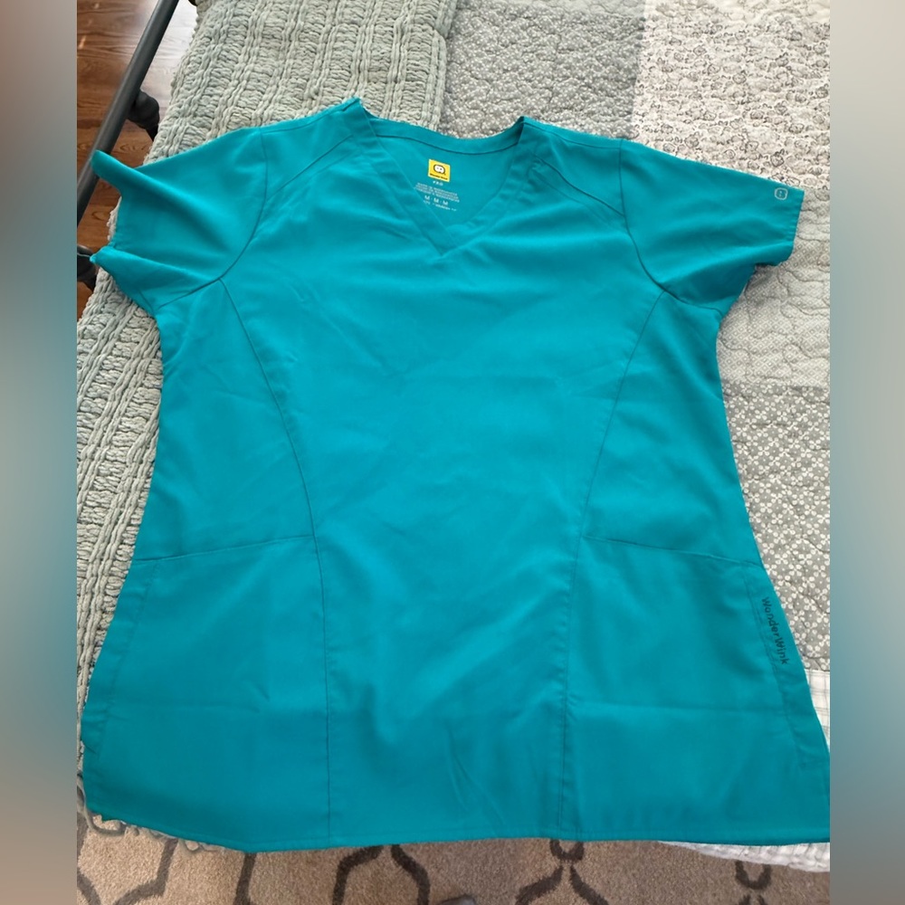 WonderWink Aqua V-Neck Scrub Top